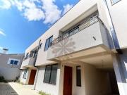 Casa / Sobrado para Venda em Curitiba/PR Santa...