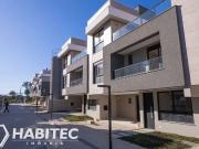 Casa / Sobrado para Venda em Curitiba/PR Santa...