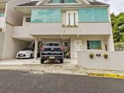 Casa / Sobrado para Venda em Curitiba/PR Santa...