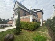 Casa / Sobrado para Venda em Curitiba/PR Santo Inácio 4...