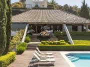 Casa / Sobrado para Venda em Curitiba/PR Santo Inácio 4...