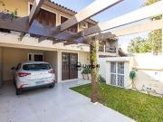 Casa / Sobrado para Venda em Curitiba/PR Seminário 4 Quartos