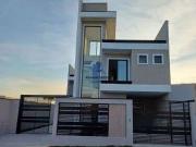 Casa / Sobrado para Venda em Curitiba/PR Sítio Cercado 3...