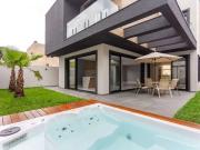 Casa / Sobrado para Venda em Curitiba/PR Tingui 3 Quartos