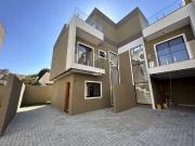 Casa / Sobrado para Venda em Curitiba/PR Uberaba 3 Quartos