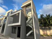 Casa / Sobrado para Venda em Curitiba/PR Uberaba 3 Quartos