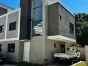 Casa / Sobrado para Venda em Curitiba/PR Uberaba 3 Quartos