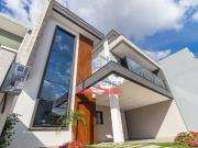 Casa / Sobrado para Venda em Curitiba/PR Uberaba 4 Quartos