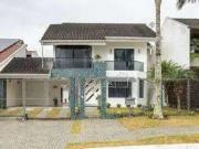 Casa / Sobrado para Venda em Curitiba/PR Uberaba 5 Quartos