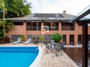 Casa / Sobrado para Venda em Curitiba/PR Uberaba 6 Quartos