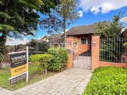 Casa / Sobrado para Venda em Curitiba/PR Vista Alegre 4...
