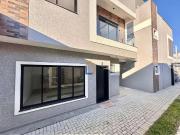 Casa / Sobrado para Venda em Curitiba/PR Xaxim 3 Quartos