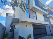 Casa / Sobrado para Venda em Curitiba/PR Xaxim 3 Quartos