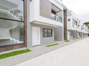 Casa / Sobrado para Venda em Curitiba/PR Xaxim 3 Quartos
