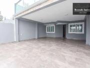 Casa / Sobrado para Venda em Curitiba/PR Xaxim 3 Quartos