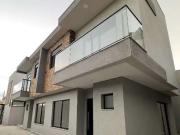 Casa / Sobrado para Venda em Curitiba/PR Xaxim 3 Quartos