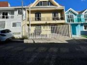 Casa / Sobrado para Venda em Curitiba/PR Xaxim 4 Quartos