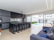 Casa / Sobrado para Venda em Curitiba/PR Xaxim 4 Quartos