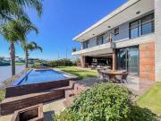 Casa / Sobrado para Venda em Eldorado do Sul/RS Sans...