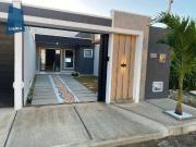 Casa / Sobrado para Venda em Eusébio/CE Encantada 2 Quartos