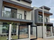 Casa / Sobrado para Venda em Fazenda Rio Grande/PR...