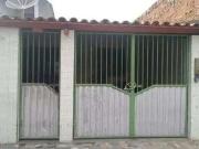 Casa / Sobrado para Venda em Feira de Santana/BA Jardim...