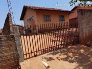 Casa / Sobrado para Venda em Floraí/PR Centro 2 Quartos