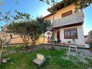 Casa / Sobrado para Venda em Florianópolis/SC Carianos 4...