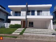 Casa / Sobrado para Venda em Florianópolis/SC Rio...
