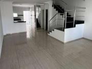 Casa / Sobrado para Venda em Fortaleza/CE Cambeba 3 Quartos