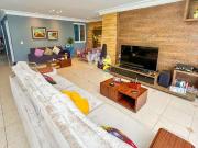 Casa / Sobrado para Venda em Fortaleza/CE de Lourdes 4...