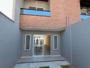 Casa / Sobrado para Venda em Fortaleza/CE Itaperi 3 Quartos
