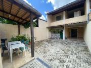 Casa / Sobrado para Venda em Fortaleza/CE Maraponga 4...