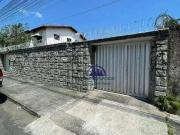 Casa / Sobrado para Venda em Fortaleza/CE Montese 4 Quartos