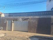 Casa / Sobrado para Venda em Fortaleza/CE Vila Velha 4...