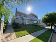 Casa / Sobrado para Venda em Foz do Iguaçu/PR Condomínio...