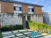 Casa / Sobrado para Venda em Garopaba/SC Jardim...