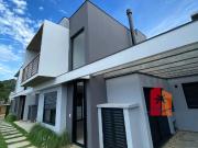 Casa / Sobrado para Venda em Garopaba/SC Pinguirito 3...