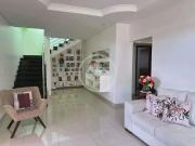 Casa / Sobrado para Venda em Goiânia/GO Água Branca 6...