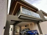 Casa / Sobrado para Venda em Goiânia/GO Condomínio dos...