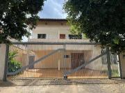 Casa / Sobrado para Venda em Goiânia/GO Setor Leste...