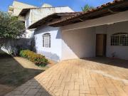 Casa / Sobrado para Venda em Goiânia/GO Setor Sudoeste 4...
