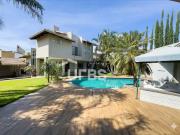 Casa / Sobrado para Venda em Goiânia/GO Setor Sul 6 Quartos