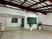 Casa / Sobrado para Venda em Governador Valadares/MG Grã...