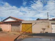 Casa / Sobrado para Venda em Guapó/GO Centro 2 Quartos