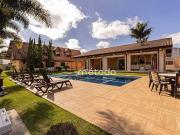 Casa / Sobrado para Venda em Guararema/SP Centro 4 Quartos