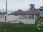 Casa / Sobrado para Venda em Guaratuba/PR Centro 2 Quartos
