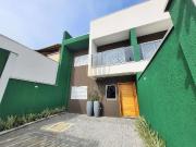 Casa / Sobrado para Venda em Guaratuba/PR Centro 4 Quartos