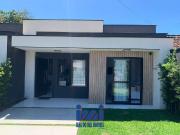 Casa / Sobrado para Venda em Guaratuba/PR Cohapar 3 Quartos