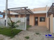 Casa / Sobrado para Venda em Guaratuba/PR Coroados 2 Quartos